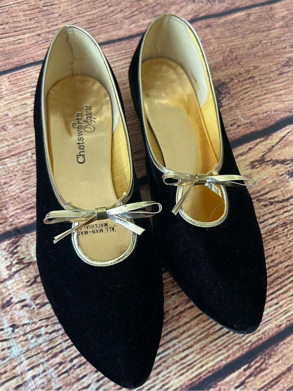 VTG‎ Chatsworth Black Velvet Slippers Gold Metallic Trim Bow Smoking Shoes